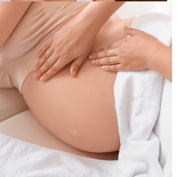 Bild Massage einer Schwangeren seitlich